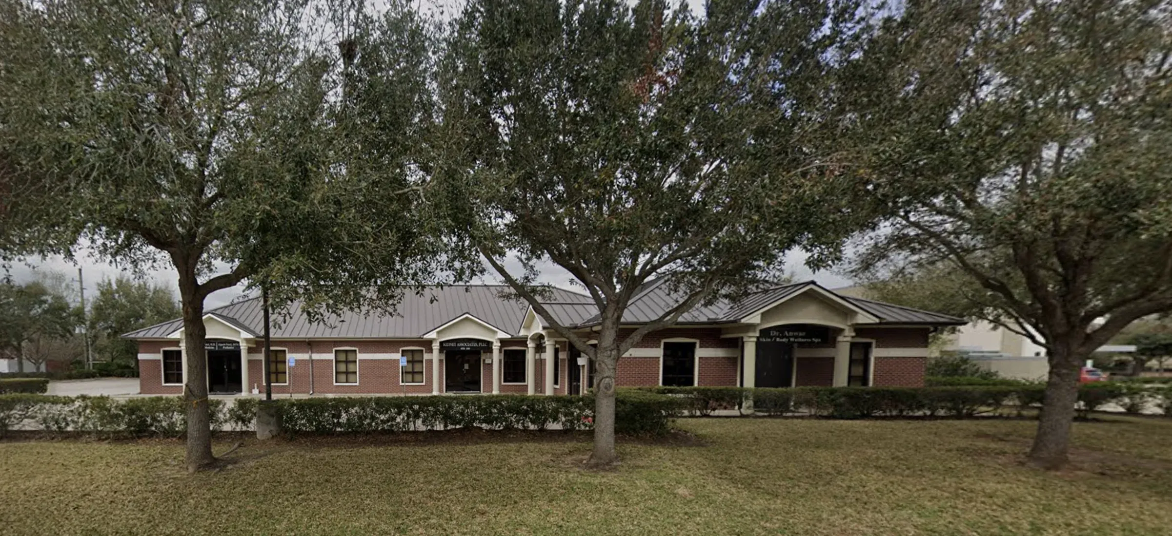 The office on Creekway Dr in Sugar Land, where your appointment takes place